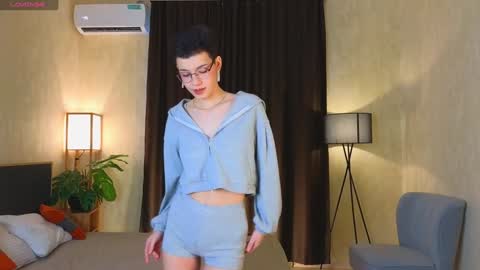 Agnes online show from December 14, 2024, 7:29 am