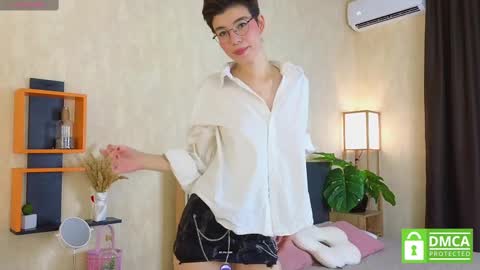 Agnes online show from March 7, 2025, 7:52 am