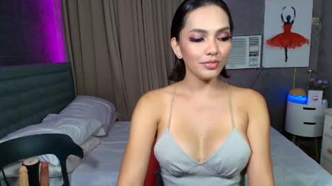 Snapshot of risque_asiancassandra chatting on May 27, 2026, 3:03 am Miss Cassie online show from May 27, 2026, 3:03 am