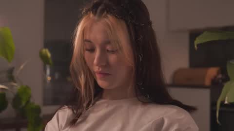 Snapshot of rivagosnell chatting on February 13, 2026, 4:36 pm Akemi online show from February 13, 2026, 4:36 pm