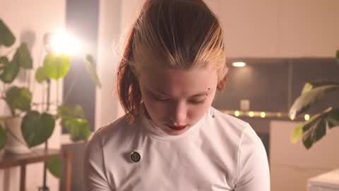 Snapshot of rivagosnell chatting on February 27, 2026, 3:34 pm Akemi online show from February 27, 2026, 3:34 pm