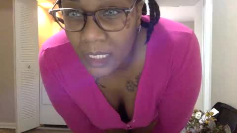 Snapshot of riversaint chatting on January 21, 2025, 2:37 pm River Saint online show from January 21, 2025, 2:37 pm