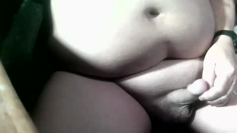 Snapshot of rjbear1 chatting on December 18, 2025, 4:35 pm RJ online show from December 18, 2025, 4:35 pm