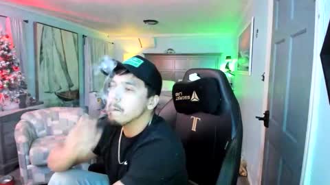 Snapshot of rjman111 chatting on December 2, 2025, 1:00 am rjman111 online show from December 2, 2025, 1:00 am