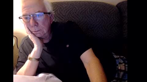 Snapshot of rk504 chatting on January 17, 2025, 1:57 am Ron online show from January 17, 2025, 1:57 am