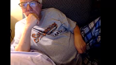 Snapshot of rk504 chatting on January 28, 2025, 3:04 am Ron online show from January 28, 2025, 3:04 am