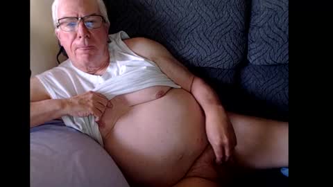 Snapshot of rk504 chatting on February 4, 2025, 4:18 pm Ron online show from February 4, 2025, 4:18 pm