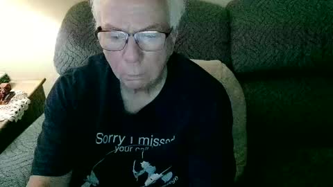 Snapshot of rk504 chatting on September 25, 2025, 2:04 am Ron online show from September 25, 2025, 2:04 am