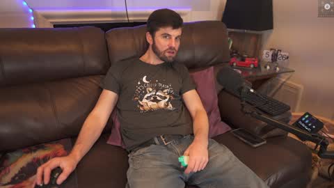 Ryan aka KeylimeRy online show from December 31, 2024, 11:28 pm