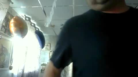 rob18997 online show from November 14, 2025, 9:19 am