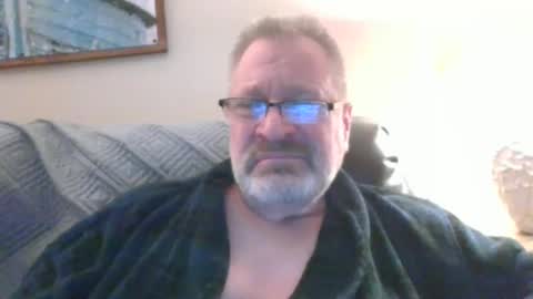Snapshot of rob872217 chatting on December 23, 2024, 4:44 am rob872217 online show from December 23, 2024, 4:44 am