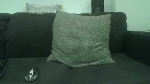 Snapshot of robato2815 chatting on December 10, 2024, 11:43 am robato2815 online show from December 10, 2024, 11:43 am