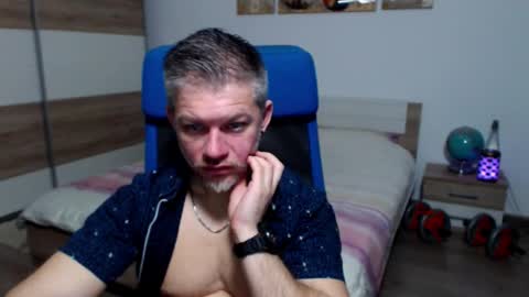 Snapshot of robbyshawz chatting on February 7, 2026, 5:44 am robbyshawz online show from February 7, 2026, 5:44 am