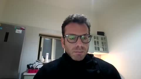 Snapshot of roberpierre_ho chatting on February 11, 2026, 12:48 am roberpierre_ho online show from February 11, 2026, 12:48 am