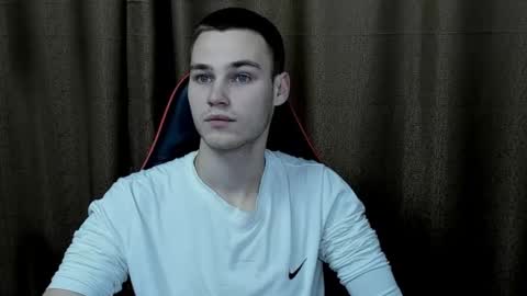 robert10211 online show from January 16, 2025, 8:25 pm