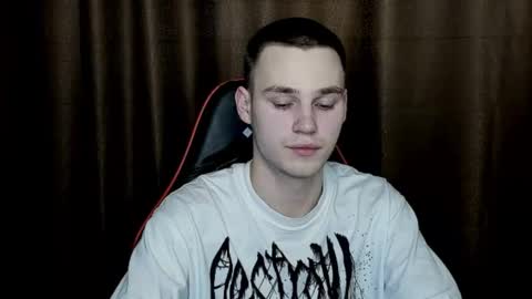 robert10211 online show from February 5, 2025, 8:25 pm