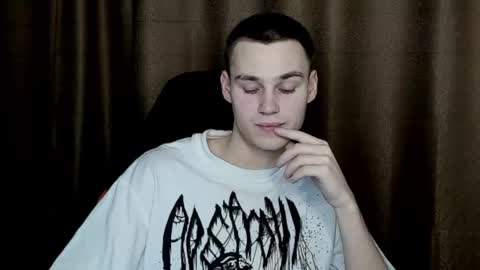 robert10211 online show from February 11, 2025, 6:55 pm