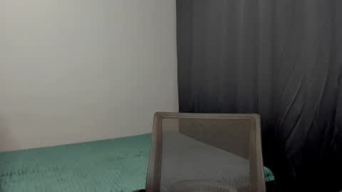 Lisa and Robert  i am online all days 900 am GMT3   online show from December 24, 2024, 11:17 am