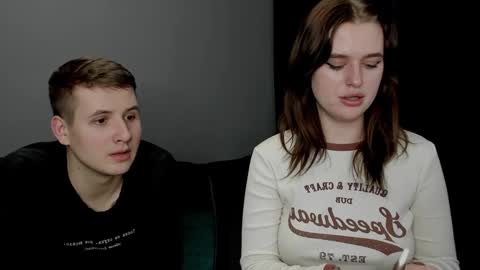 Lisa and Robert  i am online all days 900 am GMT3   online show from December 25, 2024, 4:54 pm