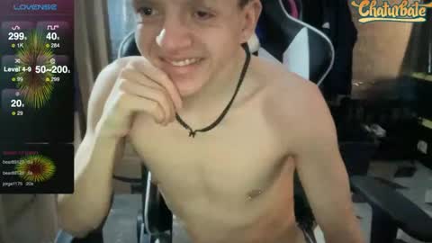 Snapshot of robertcicijr21 chatting on February 9, 2025, 5:29 am Robert Cici Jr. online show from February 9, 2025, 5:29 am
