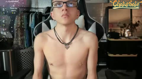 Snapshot of robertcicijr21 chatting on October 12, 2025, 12:20 am Robert Cici Jr. online show from October 12, 2025, 12:20 am