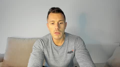 Snapshot of roberto4ever chatting on January 11, 2025, 1:53 pm roberto4ever online show from January 11, 2025, 1:53 pm