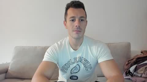Snapshot of roberto4ever chatting on January 24, 2025, 6:46 am roberto4ever online show from January 24, 2025, 6:46 am