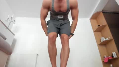 roberto4ever online show from October 23, 2025, 12:59 pm