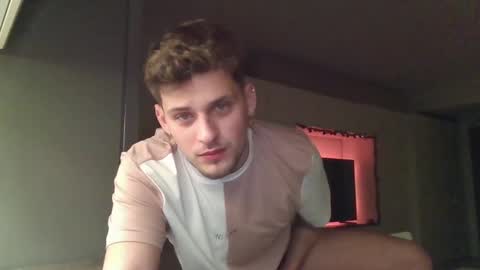 Roberto online show from December 14, 2024, 3:04 pm