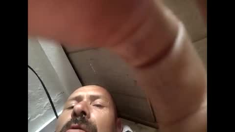 robertsaiz4200 online show from June 3, 2026, 7:41 pm