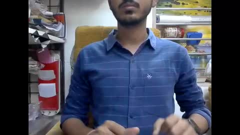 Snapshot of robertsalia220 chatting on September 30, 2025, 12:21 pm Robertsalia online show from September 30, 2025, 12:21 pm