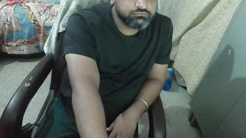 robin online show from November 10, 2025, 8:24 am