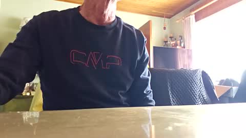 Snapshot of robke1966 chatting on September 22, 2025, 9:33 am robke1966 online show from September 22, 2025, 9:33 am