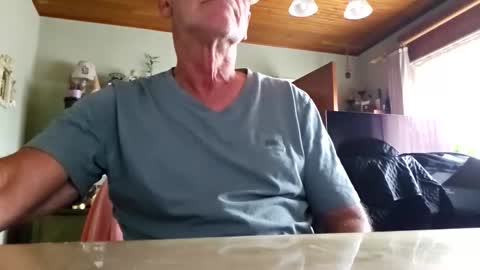 Snapshot of robke1966 chatting on October 15, 2025, 7:19 am robke1966 online show from October 15, 2025, 7:19 am