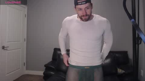 Snapshot of robknocks chatting on September 15, 2025, 1:55 pm Rob Knocks online show from September 15, 2025, 1:55 pm