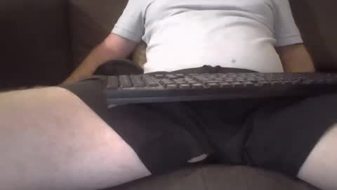 Snapshot of robmutant chatting on February 15, 2025, 11:06 am robmutant online show from February 15, 2025, 11:06 am