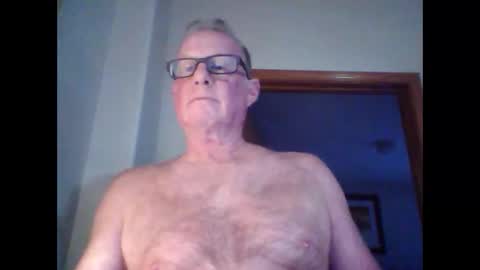 Snapshot of robo0000 chatting on May 16, 2026, 12:07 am robo0000 online show from May 16, 2026, 12:07 am