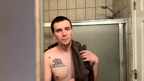 Rob witha 8 online show from December 27, 2024, 2:47 am