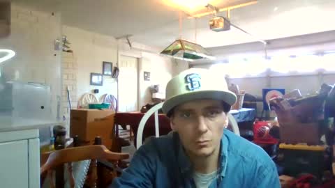 Rob witha 8 online show from January 2, 2025, 9:39 pm