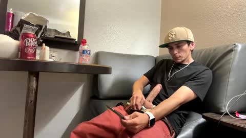 Rob witha 8 online show from October 13, 2025, 11:27 pm