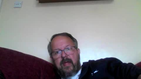 Snapshot of robxx32 chatting on April 1, 2026, 4:15 pm robxx32 online show from April 1, 2026, 4:15 pm