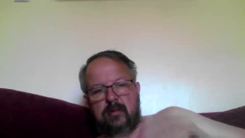 Snapshot of robxx32 chatting on April 8, 2026, 11:21 am robxx32 online show from April 8, 2026, 11:21 am