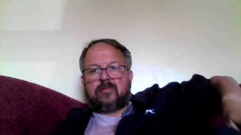 Snapshot of robxx32 chatting on May 15, 2026, 4:36 pm robxx32 online show from May 15, 2026, 4:36 pm