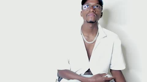 Snapshot of roby_boy01 chatting on October 13, 2025, 2:44 am roby_boy01 online show from October 13, 2025, 2:44 am