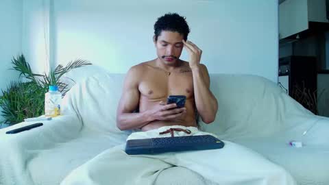 roby_millerr online show from November 1, 2025, 10:12 pm