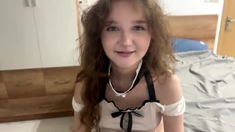 Snapshot of robynsentinella chatting on June 8, 2026, 6:52 pm robynsentinella online show from June 8, 2026, 6:52 pm