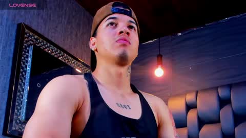 Snapshot of rocco_santos chatting on May 30, 2026, 6:05 pm rocco_santos online show from May 30, 2026, 6:05 pm