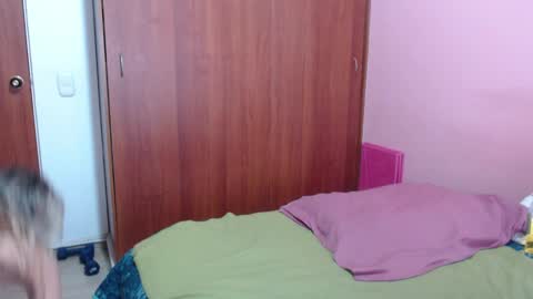 Snapshot of rochelle_xxx chatting on December 3, 2024, 9:23 pm Rochelle online show from December 3, 2024, 9:23 pm