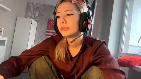 Anny online show from February 17, 2026, 11:18 am