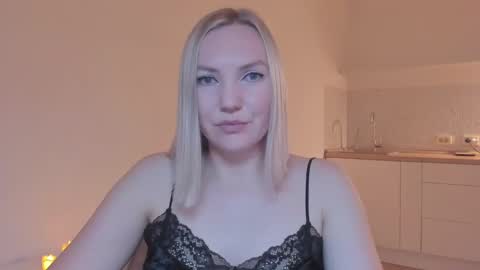 Snapshot of rock__baby chatting on December 31, 2024, 9:39 pm rock__baby online show from December 31, 2024, 9:39 pm